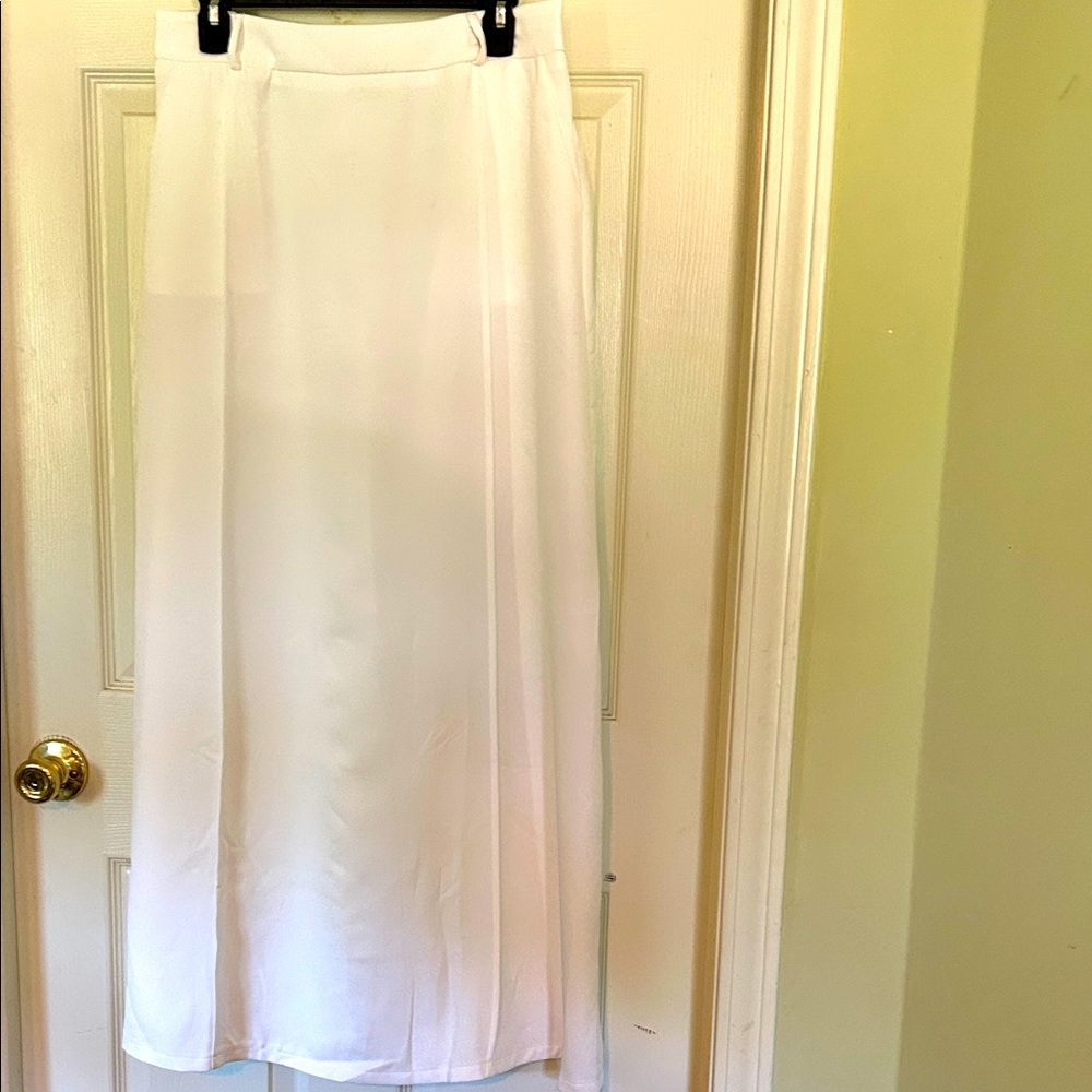 Elegant White Maxi Skirt